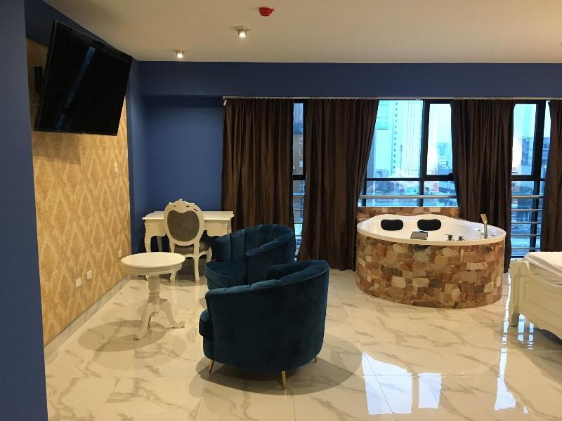 Lima Central Design Hotel Spa Club image