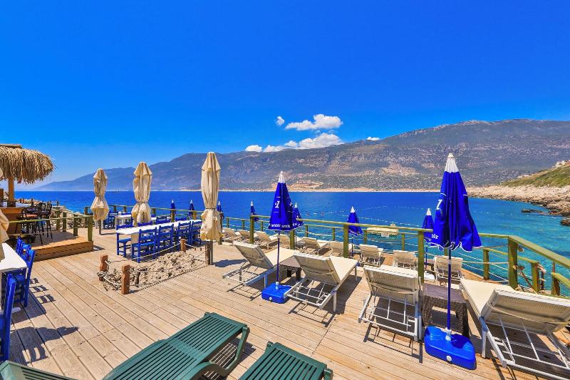 Atalante Hotel image