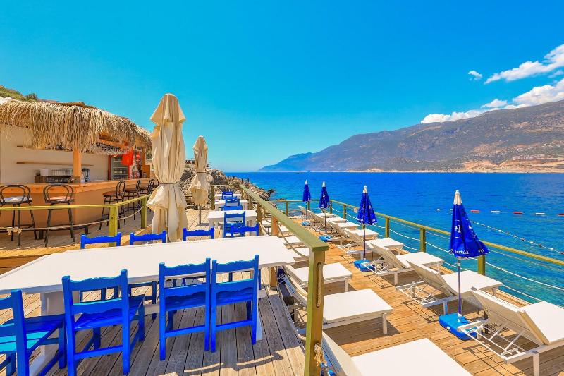 Atalante Hotel image