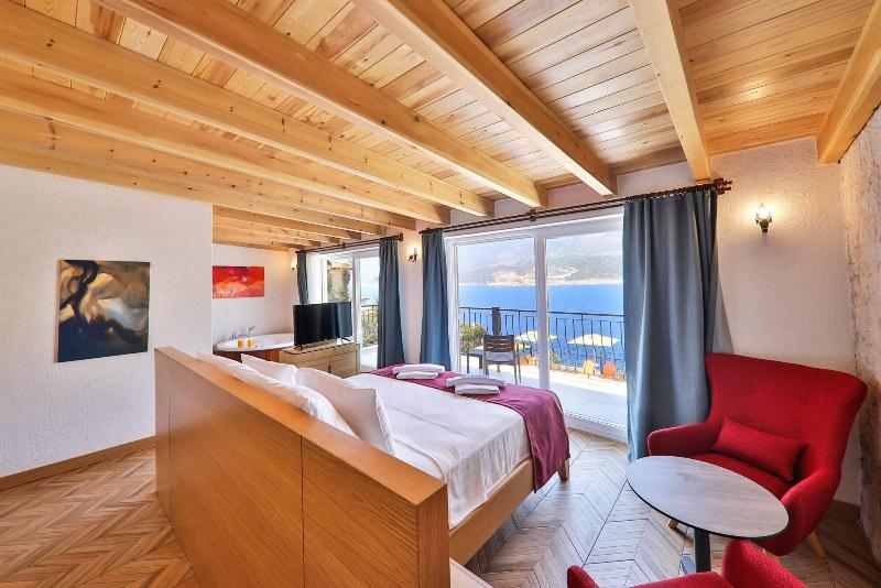Atalante Hotel image