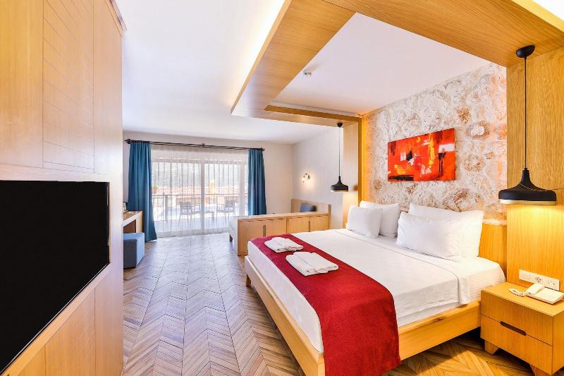 Atalante Hotel image