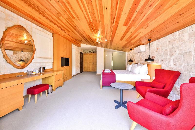 Atalante Hotel image
