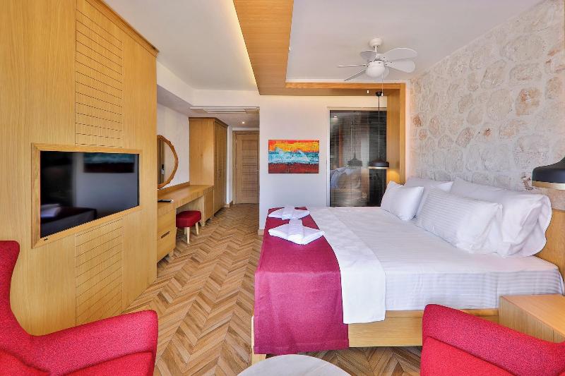 Atalante Hotel image