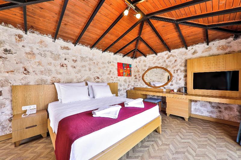 Atalante Hotel image