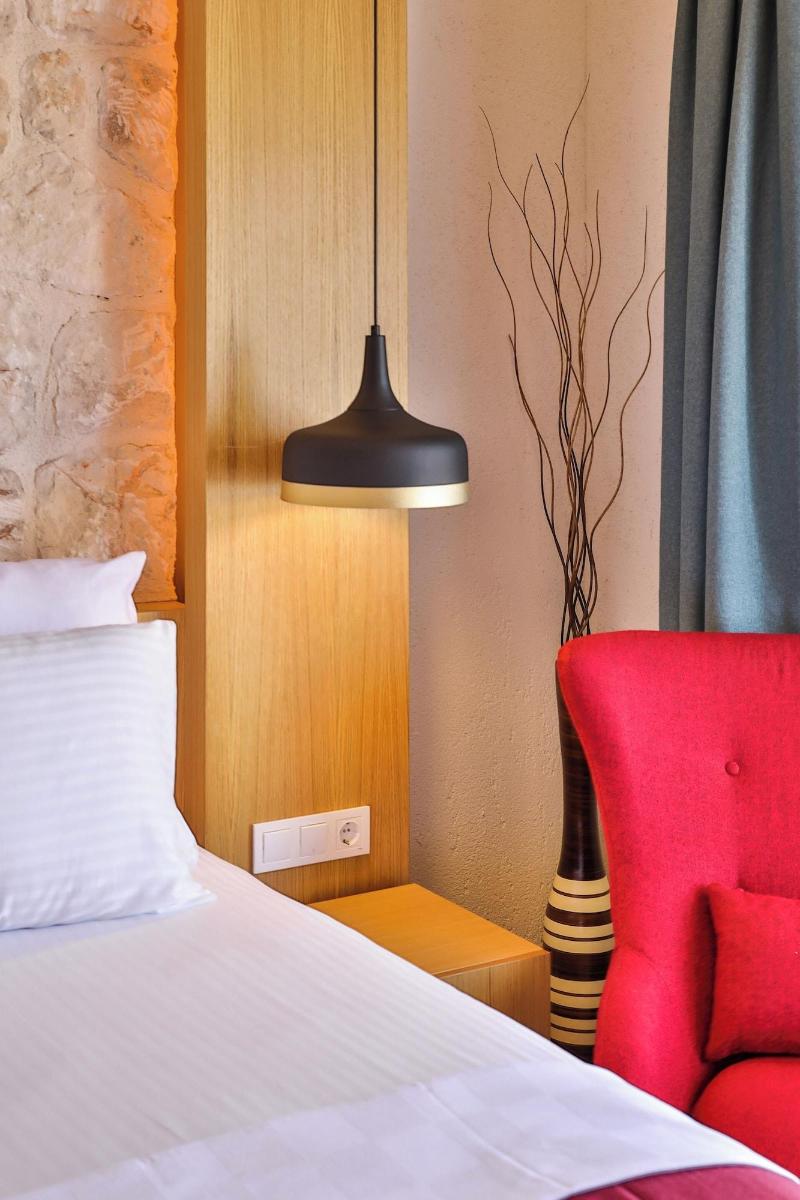 Atalante Hotel image