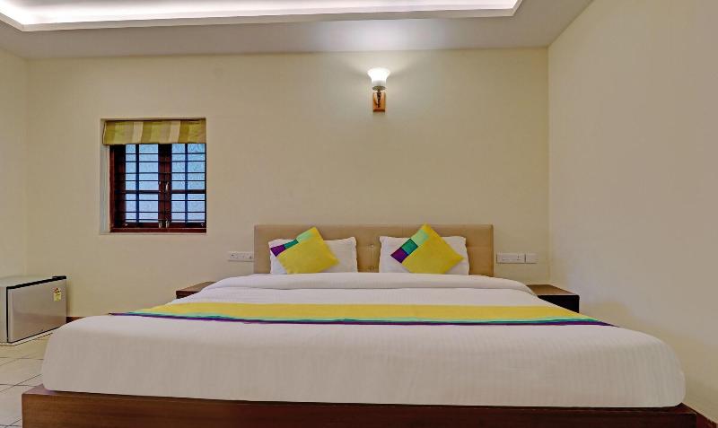 Itsy By Treebo Vailankanni Natures Inn image