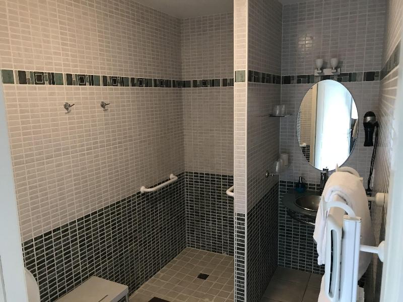 Chambres D Ha Tes La Coloniale image