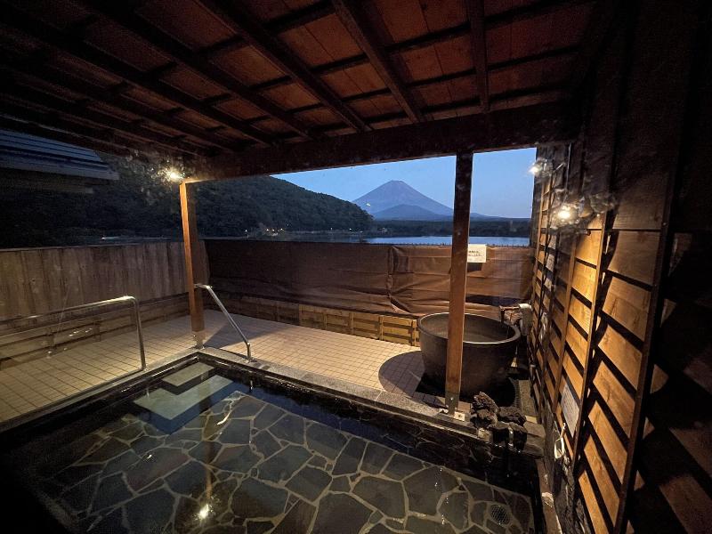 Shoji Lake Hotel image