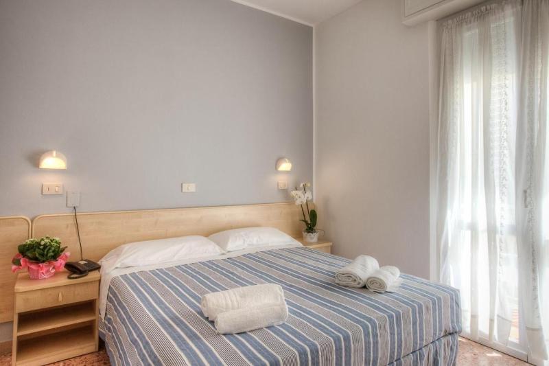 Hotel Nautico image