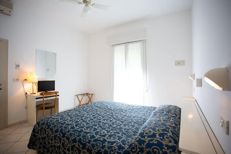 Hotel Nautico image