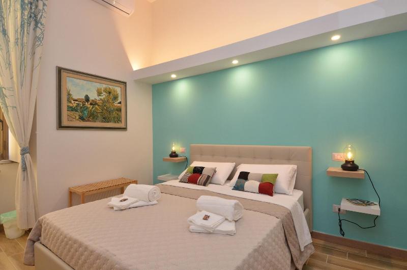 B B Casazeni image