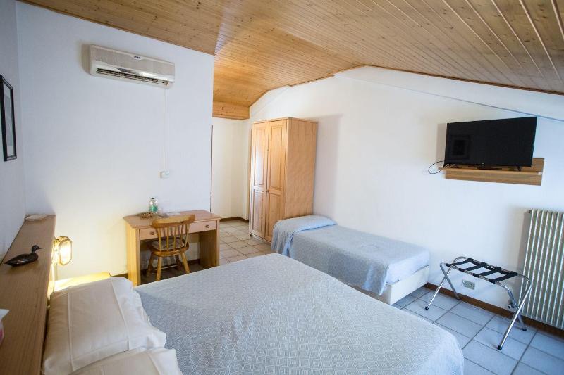 Albergo Al Bottegon image