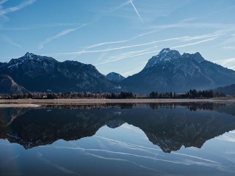 Rote Villa Fa Ssen image