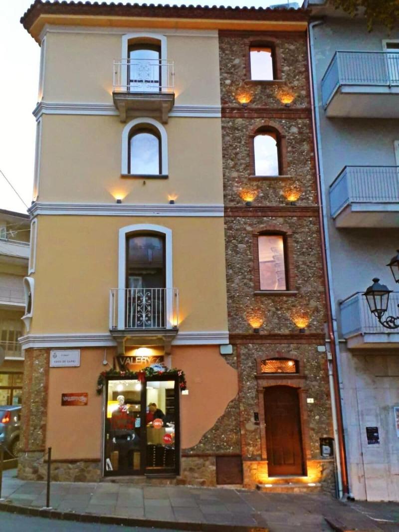 B B Fiorentino image