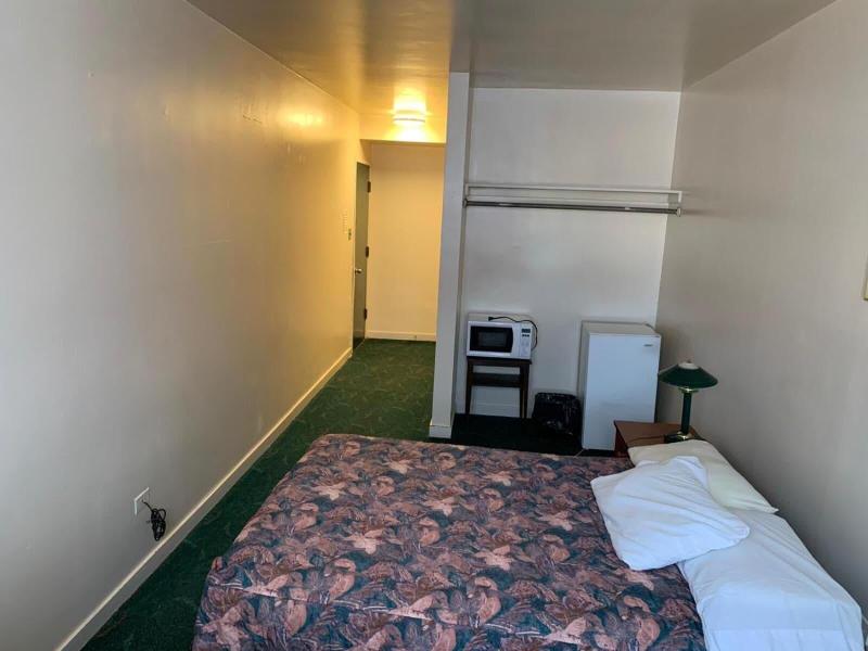 Vivian Motor Hotel 5