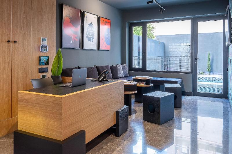 3 Pines Design Living image