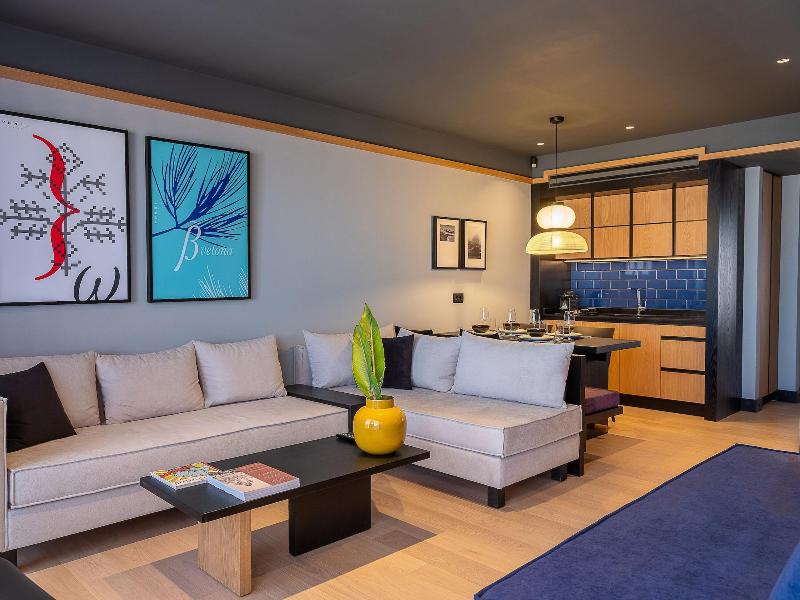 3 Pines Design Living image