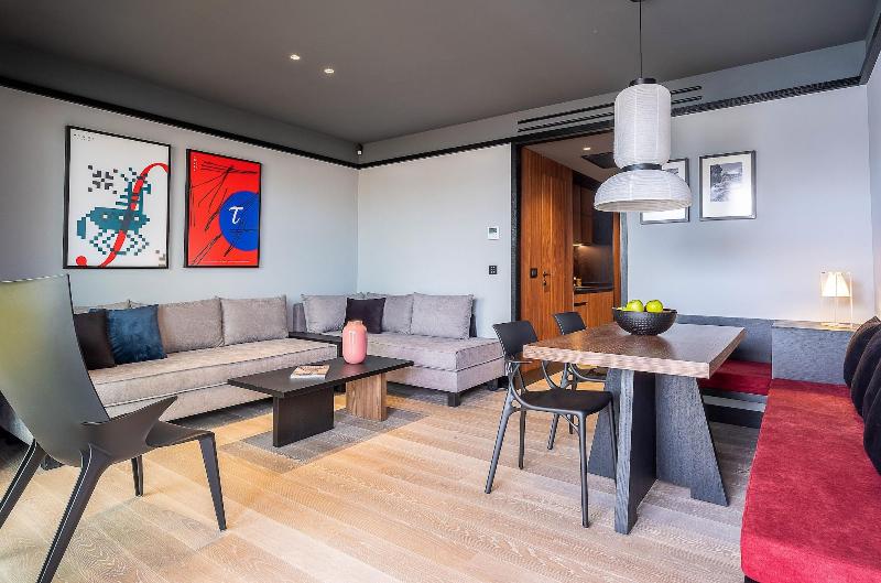 3 Pines Design Living image