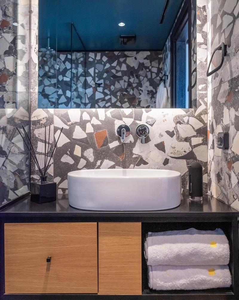 3 Pines Design Living image