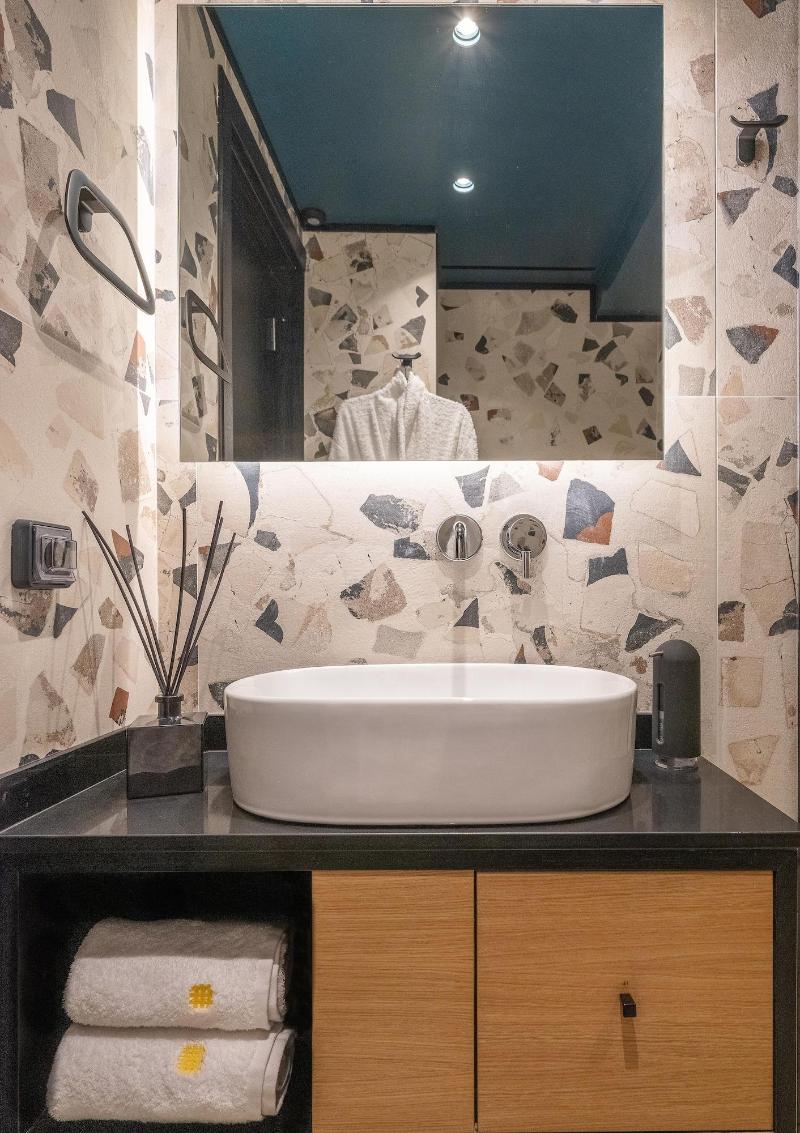3 Pines Design Living image