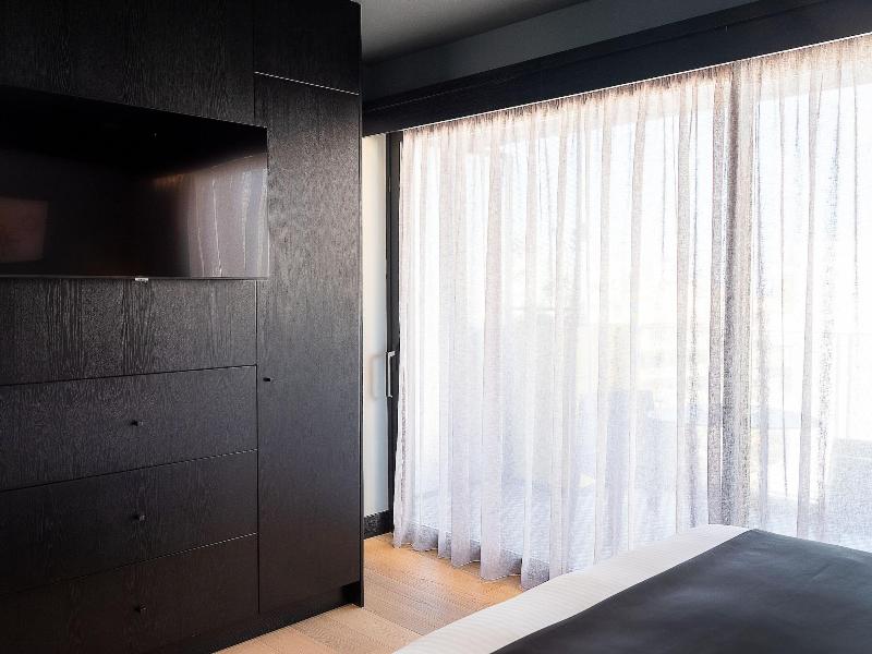 3 Pines Design Living image