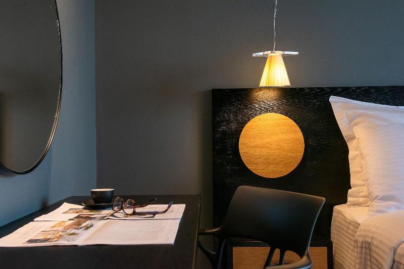 3 Pines Design Living image