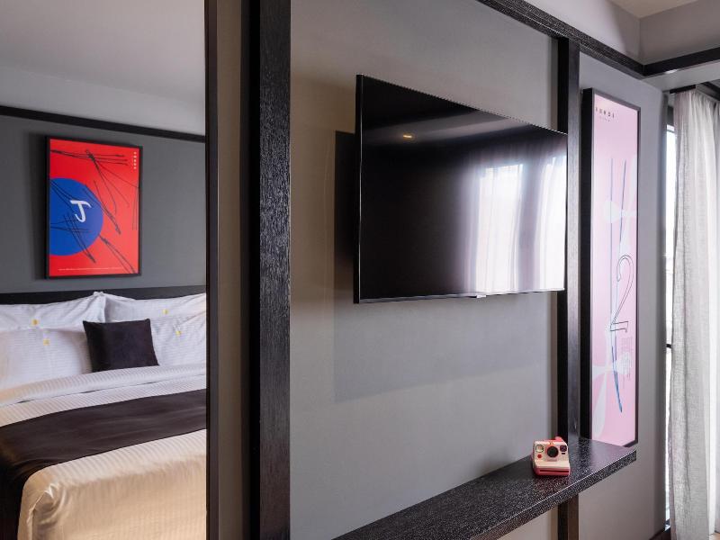 3 Pines Design Living image