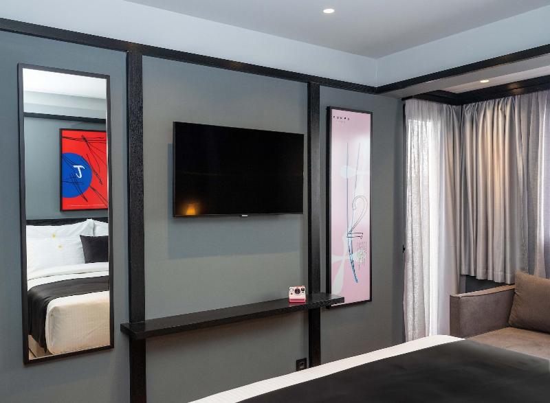3 Pines Design Living image