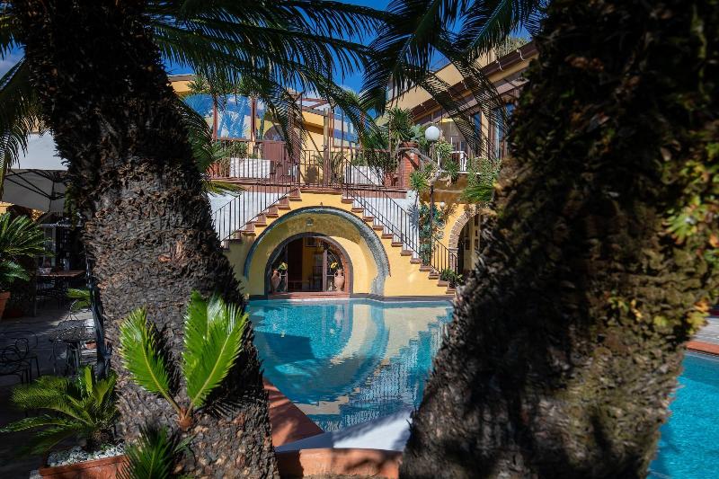 Villa Amalia Resort image