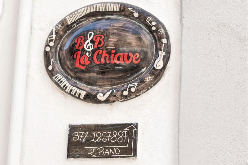 B B La Chiave image
