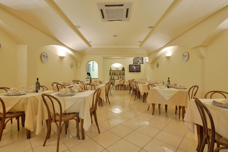 Hotel La Marina image
