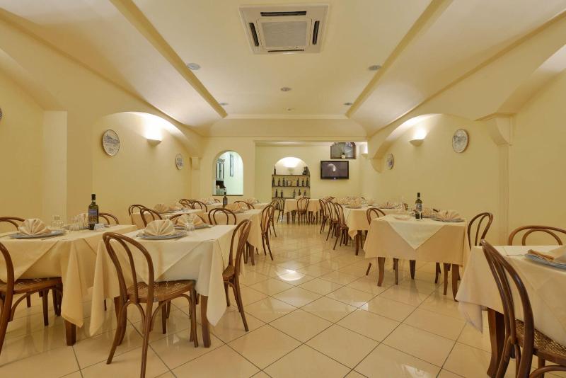 Hotel La Marina image