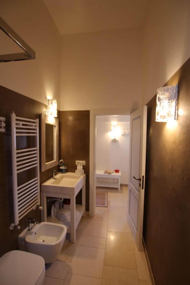 Vita Dorata Rural Chic image