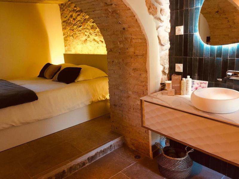 Bastide Sainte Trinide image
