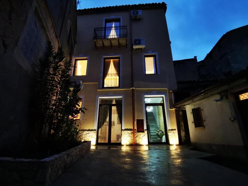 Suite Inn Centro Dimora Storica image
