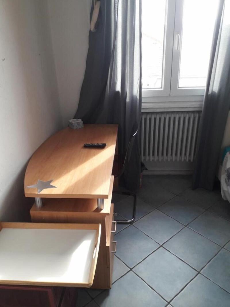 Aux Deux Lots image