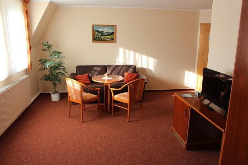 Gasthaus & Pension Zur Grünen Eiche image