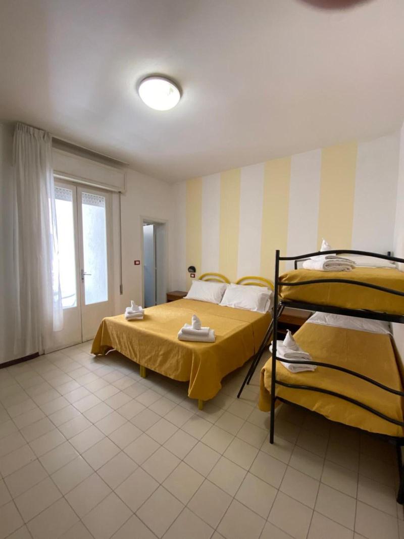 Hotel Terminus image