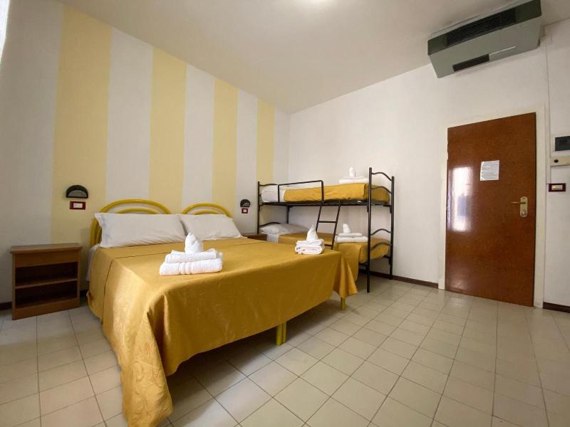 Hotel Terminus image