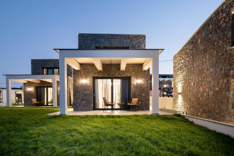 Terra Olivia Luxury Villas And Suites image