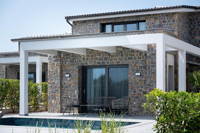Terra Olivia Luxury Villas And Suites image