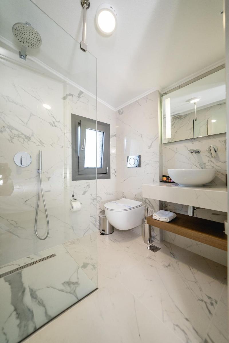 Terra Olivia Luxury Villas And Suites image