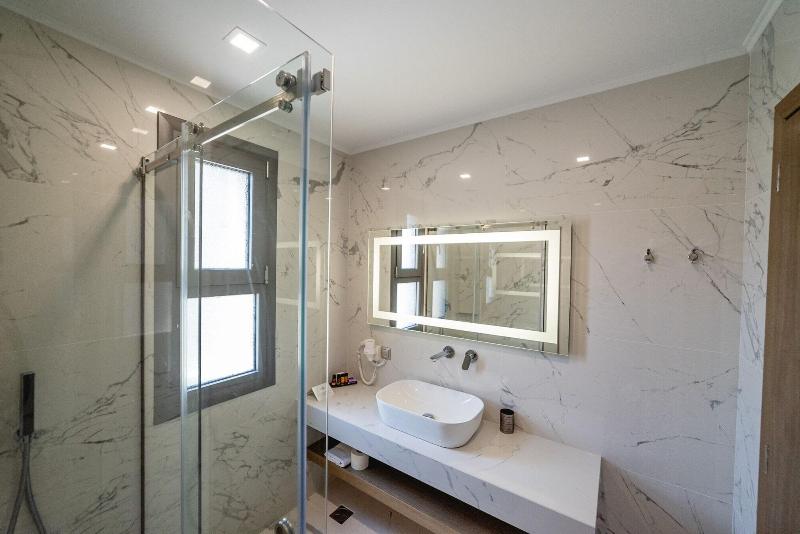 Terra Olivia Luxury Villas And Suites image