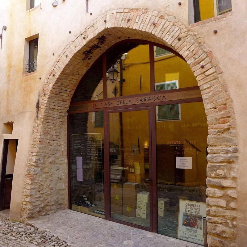Le Case Della Saracca image