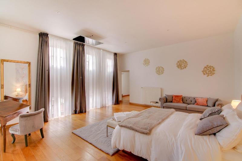 La Villa Des Ducs image