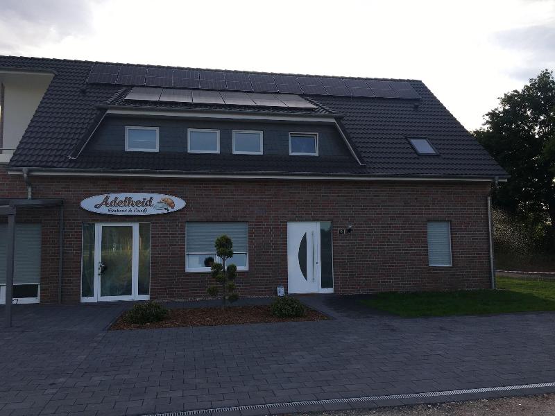 Zimmer Adelheid image