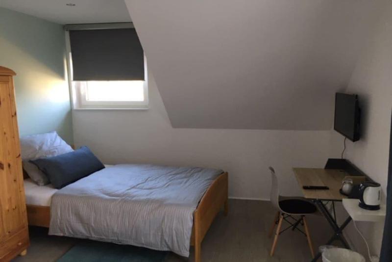 Zimmer Adelheid image