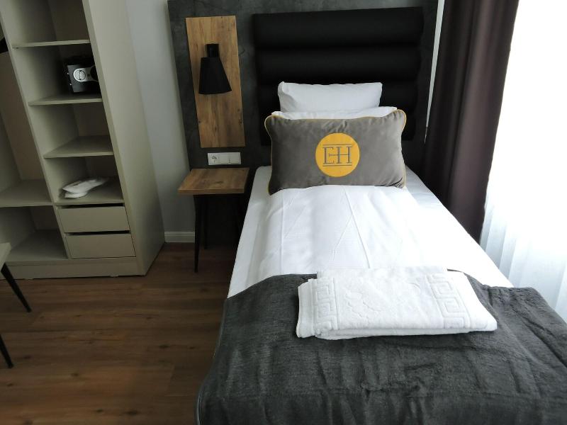 Elens Hotel image