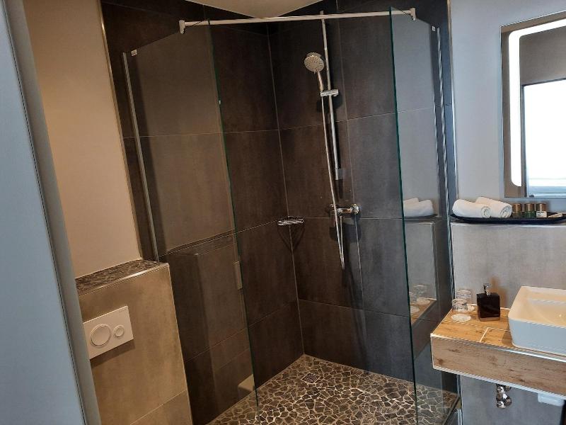 Elens Hotel image