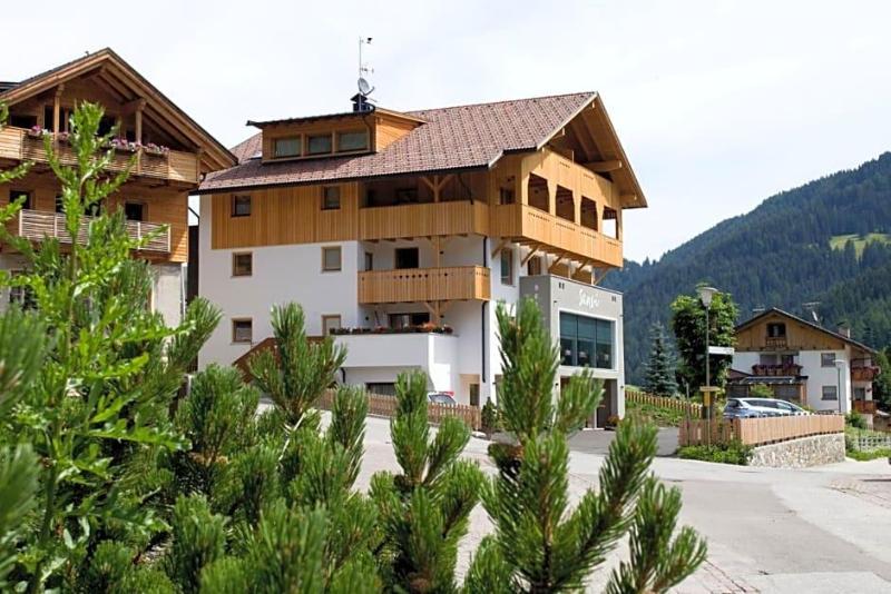Berghotel Sanva image